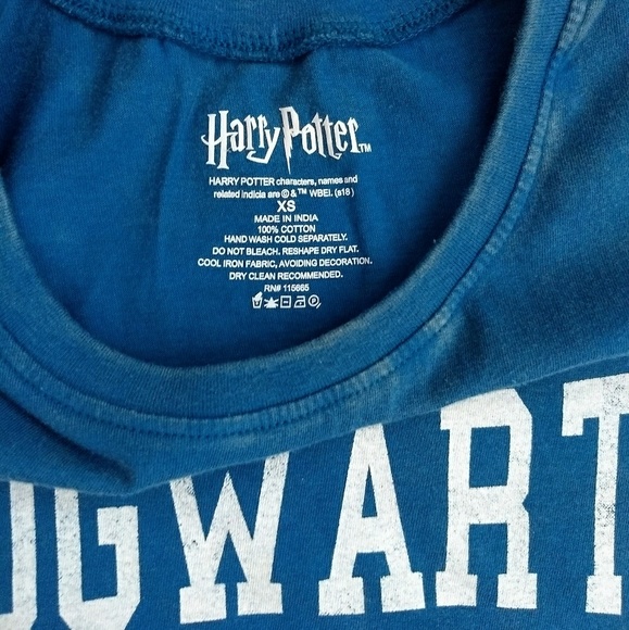 4/$25 ❤️ Harry Potter Hogwarts Crest Tank Top Mineral Wash - Picture 5 of 8